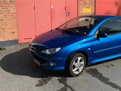 Blå Begagnad 2005 Peugeot 206 CC Cab | 40 000 kr (Lite dyr)