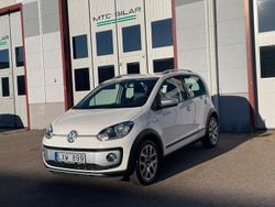 Vit Begagnad 2013 VW cross up! Halvkombi | 79 900 kr