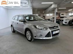 Grå Begagnad 2014 Ford Focus Titanium Kombi | 74 900 kr (Bra pris)