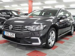 Mörkgrå Begagnad 2019 VW Passat GTE Kombi | 199 500 kr (Marknadspris)