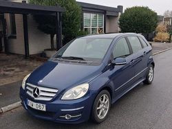 Begagnad 2010 Mercedes B180 Minibuss | 49 000 kr (Marknadspris)