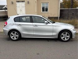 Grå Begagnad 2006 BMW 116 Halvkombi | 82 500 kr