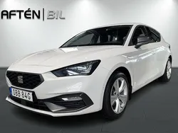 Vit Begagnad 2021 Seat Leon FR Halvkombi | 219 000 kr (Marknadspris)