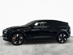 Svart Begagnad 2024 Polestar 3 Pilot Sedan | 871 900 kr (Bra pris)
