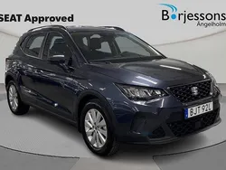 Grå Begagnad 2024 Seat Arona Style SUV | 199 000 kr (Marknadspris)