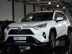 Vit Begagnad 2020 Toyota RAV4 Hybrid Edition SUV | 339 500 kr (Bra pris)