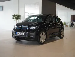 Svart Begagnad 2022 BMW i3 Comfort Edition Halvkombi | 229 500 kr (Marknadspris)