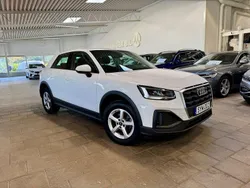 Vit Begagnad 2022 Audi Q2 Proline SUV | 218 000 kr (Marknadspris)