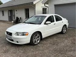 Vit Begagnad 2009 Volvo S60 Standard Sedan | 75 000 kr (Lite dyr)