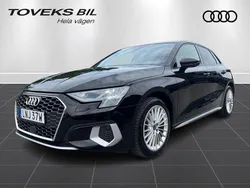 Svart (brilliantsvart) Begagnad 2023 Audi A3 Sportback Proline Halvkombi | 269 000 kr (Marknadspris)