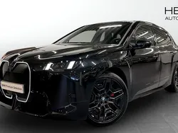 Svart (black) Begagnad 2025 BMW iX M Sport SUV | 968 700 kr
