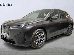 Grå Begagnad 2024 BMW iX Comfort Edition SUV | 898 900 kr (Dyr)