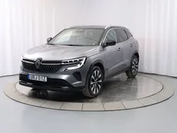 Grå Begagnad 2023 Renault Austral Techno SUV | 289 800 kr (Marknadspris)