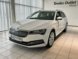Vit Begagnad 2021 Skoda Superb Style Kombi | 229 900 kr (Superpris)