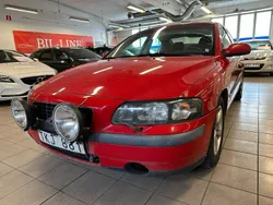 Röd Begagnad 2002 Volvo S60 Sedan | 9 000 kr (Superpris)