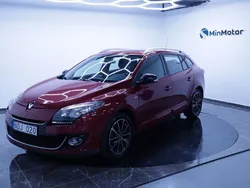 Röd Begagnad 2012 Renault Mégane GrandTour Bose Edition Kombi | 74 900 kr (Lite dyr)