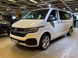 Vit Begagnad 2022 VW Caravelle Minibuss | 379 900 kr (Marknadspris)