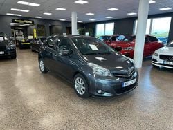 Mörkgrå Begagnad 2012 Toyota Yaris Halvkombi | 104 900 kr (Lite dyr)