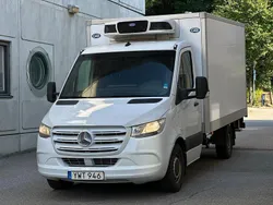 Flerfärgad Begagnad 2019 Mercedes Sprinter Van | 179 900 kr (Marknadspris)