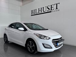 Vit Begagnad 2016 Hyundai i30 Premium Halvkombi | 145 900 kr (Lite dyr)
