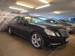 Svart Begagnad 2012 Mercedes E200 Sedan | 119 900 kr (Marknadspris)