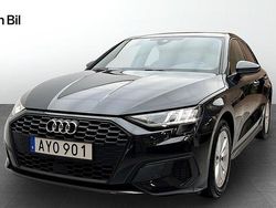 Grå Begagnad 2023 Audi A3 Sportback Premium Halvkombi | 269 000 kr (Marknadspris)