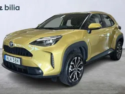 Gul Begagnad 2022 Toyota Yaris Cross Active SUV | 279 900 kr (Marknadspris)