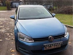 Blå Begagnad 2014 VW Golf VII Halvkombi | 56 000 kr (Marknadspris)