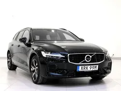 Svart Begagnad 2019 Volvo V60 R-Design Kombi | 329 900 kr (Superpris)