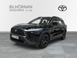 Svart Begagnad 2024 Toyota Corolla Cross Plus SUV | 384 900 kr