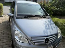 Blå Begagnad 2008 Mercedes B180 Minibuss | 41 000 kr (Marknadspris)