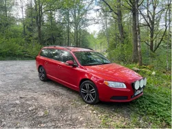 Röd Begagnad 2011 Volvo V70 Kinetic Kombi | 70 000 kr (Marknadspris)