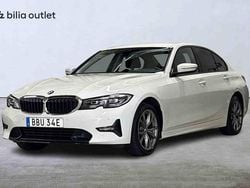 Vit Begagnad 2020 BMW 320 Sedan | 269 900 kr (Bra pris)