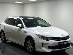 Vit Begagnad 2017 Kia Optima Hybrid 2 Sedan | 139 900 kr (Marknadspris)