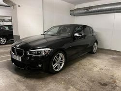 Svart Begagnad 2017 BMW 118 M Sport Halvkombi | 182 900 kr (Marknadspris)