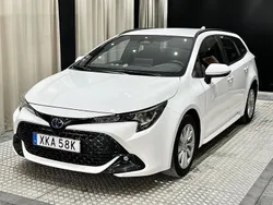 Vit Begagnad 2023 Toyota Corolla Active Kombi | 269 900 kr (Lite dyr)