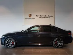 Begagnad 2023 BMW 545e M Sport Sedan | 579 000 kr