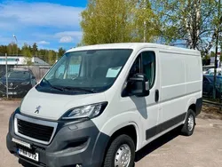 Vit Begagnad 2015 Peugeot Boxer Van | 79 000 kr (Bra pris)