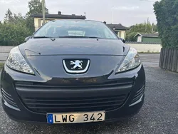 Svart Begagnad 2011 Peugeot 207 Halvkombi | 39 900 kr (Marknadspris)