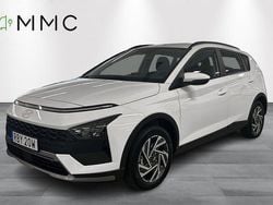 Vit Begagnad 2025 Hyundai Bayon Essential SUV | 239 000 kr (Marknadspris)