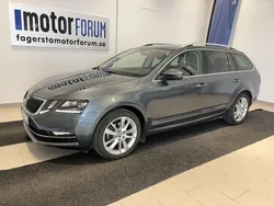 Mörkgrå (grå) Begagnad 2019 Skoda Octavia Kombi | 214 900 kr (Marknadspris)