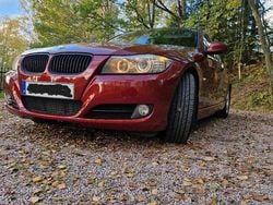 Röd Begagnad 2011 BMW 320 Efficient Dynamics Kombi | 92 000 kr (Marknadspris)