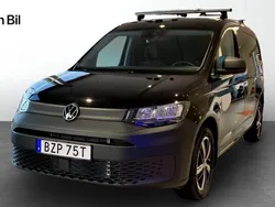 Svart Ny 2025 VW Caddy Maxi Minibuss | 437 500 kr (Marknadspris)