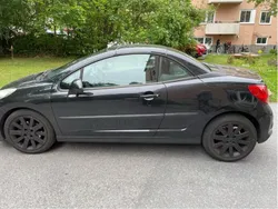 Svart Begagnad 2008 Peugeot 207 CC Cab | 53 000 kr (Marknadspris)