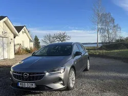 Grå Begagnad 2021 Opel Insignia Business Kombi | 240 000 kr