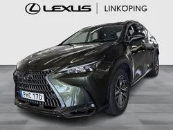 Grön Begagnad 2024 Lexus NX450h+ Business Edition SUV | 579 000 kr (Marknadspris)