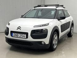 Vit Begagnad 2015 Citroën C4 Cactus PureTech Halvkombi | 50 500 kr (Superpris)