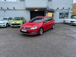 Röd Begagnad 2014 VW Passat R-line Kombi | 139 900 kr (Superpris)
