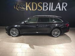 Svart Begagnad 2016 Skoda Superb LAURIN & KLEMENT Kombi | 199 500 kr (Marknadspris)