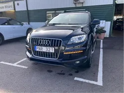 Svart Begagnad 2011 Audi Q7 SUV | 157 500 kr (Lite dyr)